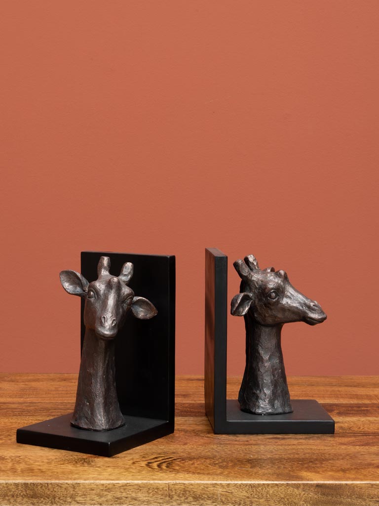 Old bronze girafe bookend in resin - 3