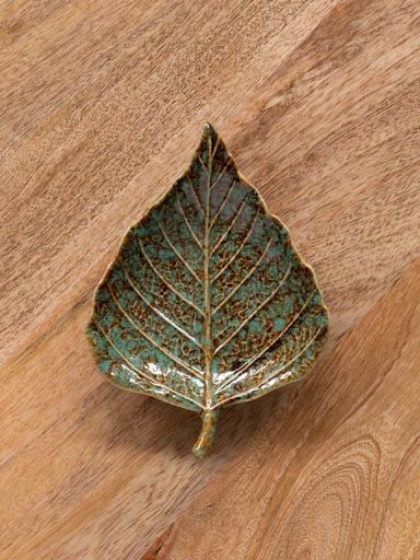 Small green leaf dish in ceramic