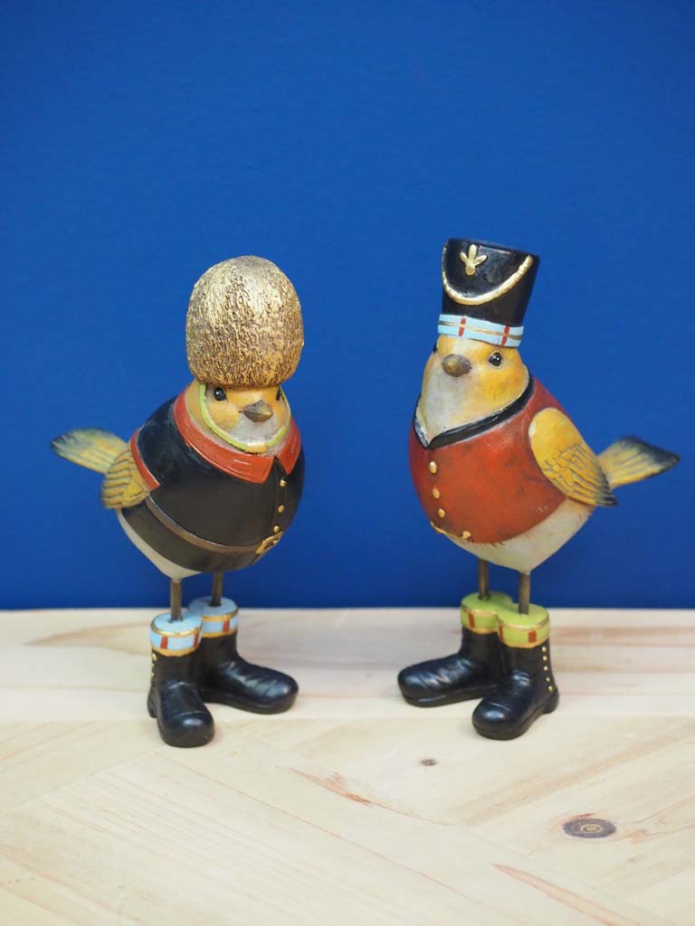 S/2 robin birds with hats - 1