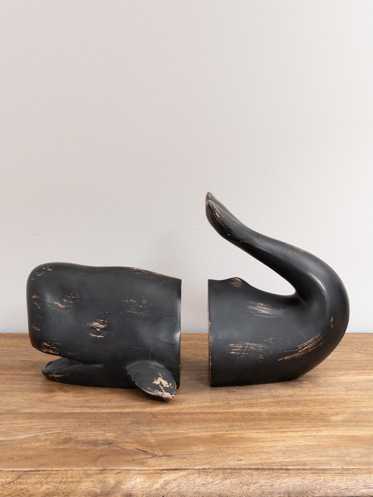 Bookend whale - 3