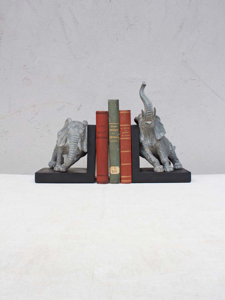 Bookends playing elephants - 1
