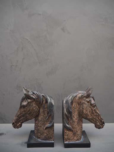 Horse's head bookends