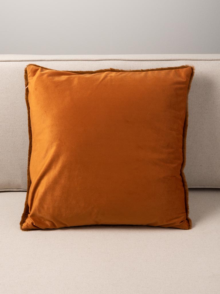 Coussin fausse fourrure orange - 3