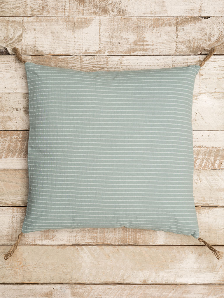 Light blue cushion with jute - 1