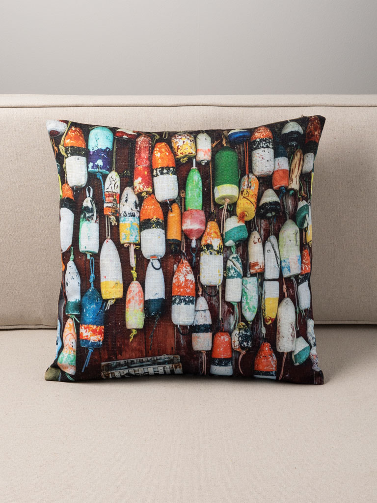 Cushion with colored floats - 1
