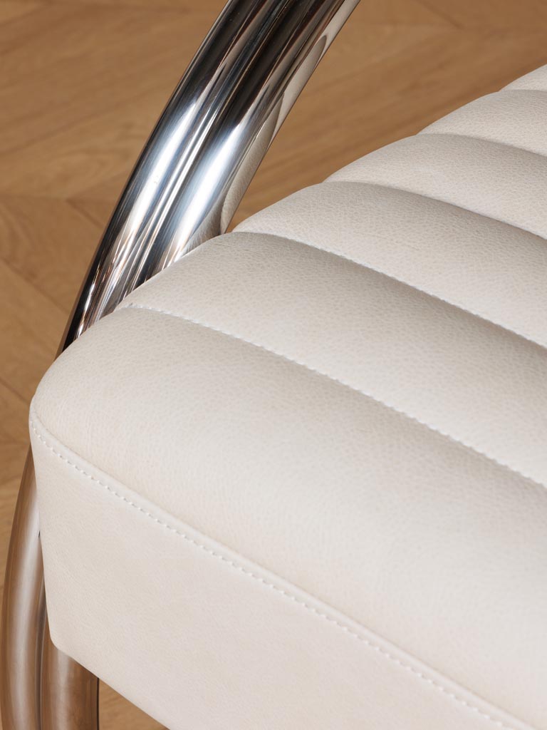 Armchair Harvey - 2
