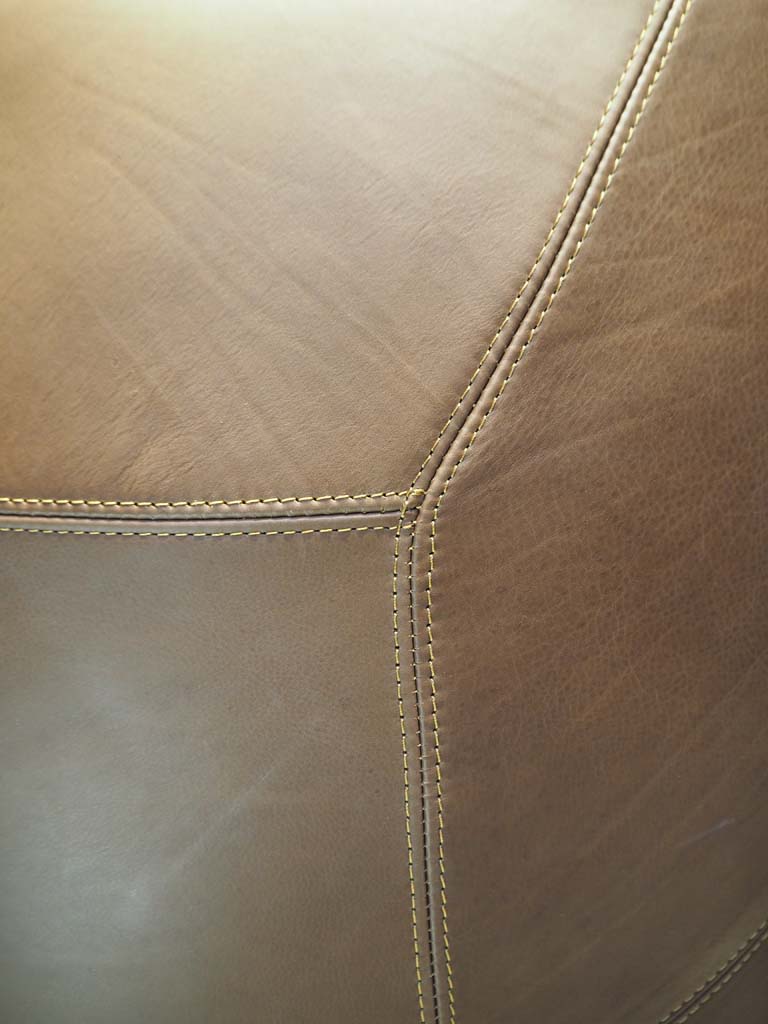 Eggchair white sheep skin & leather Tenzing - 6