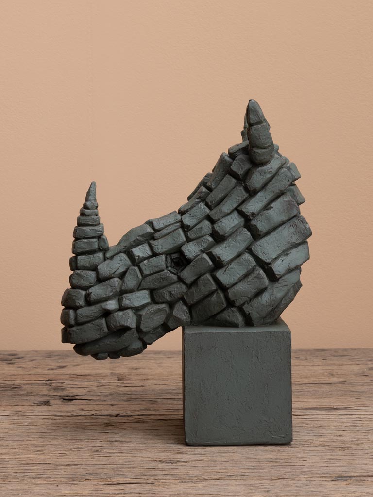 Rhinceros bust cracked earth effect - 3