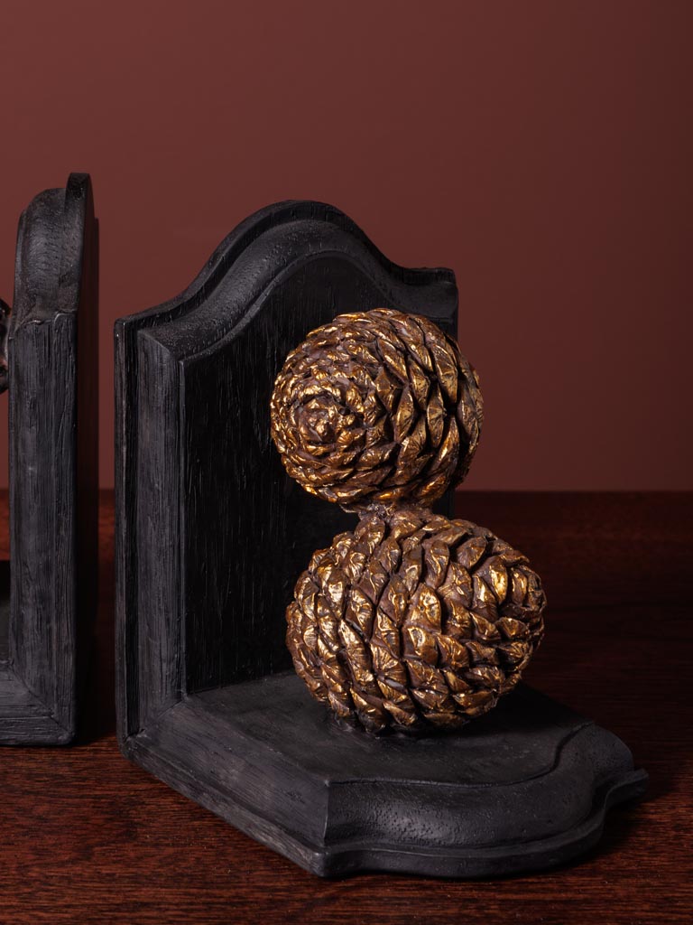 Bookends Pinecone - 4