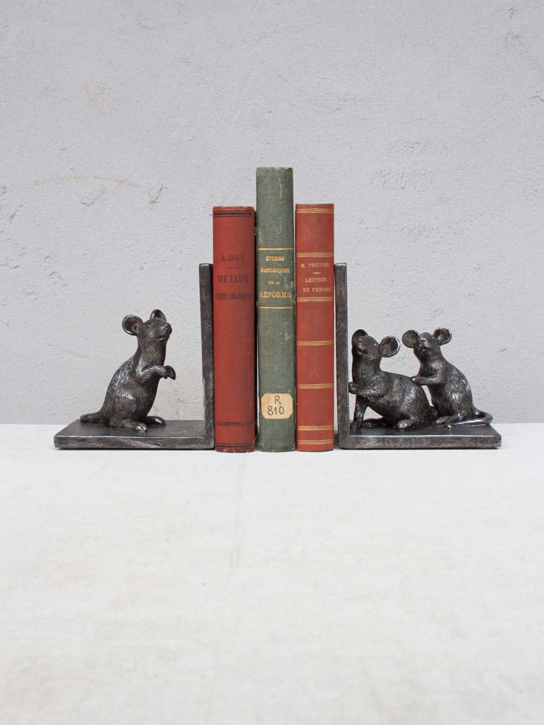 Mouse bookend - 1