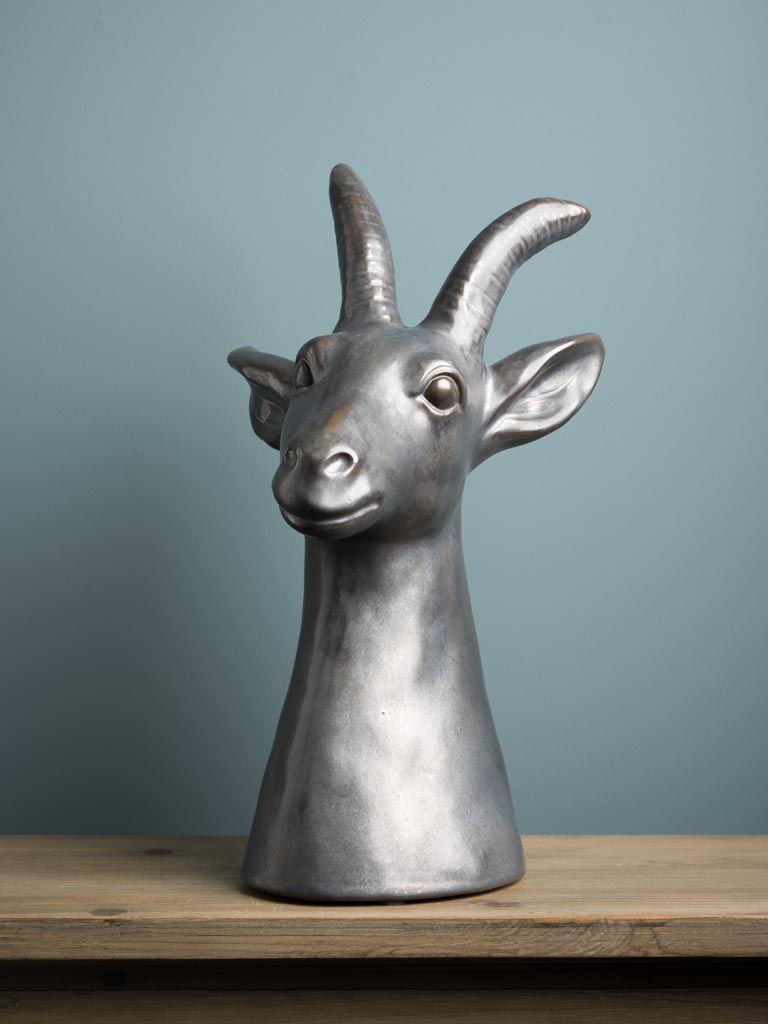 Goat in silver stoneware - 1