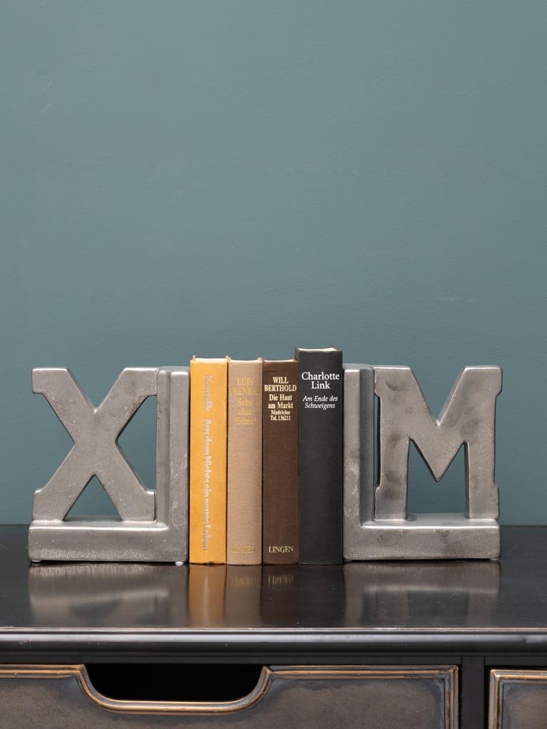 Bookend Xm - 1