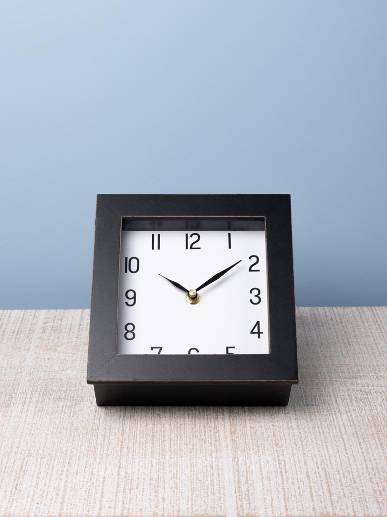 Square metal table clock - 3