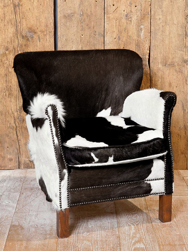 Armchair Cowhide Turner (black) - 1