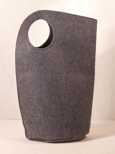 Felt bag w/ hole handle.