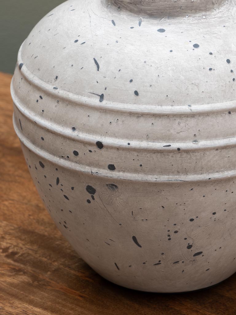 Grey table lamp black speckled details - 5