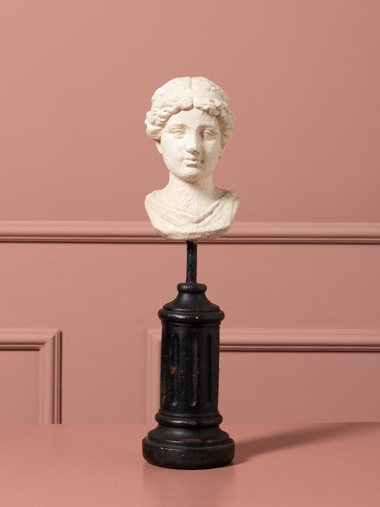 Sculpture sur socle Lucretia - 3