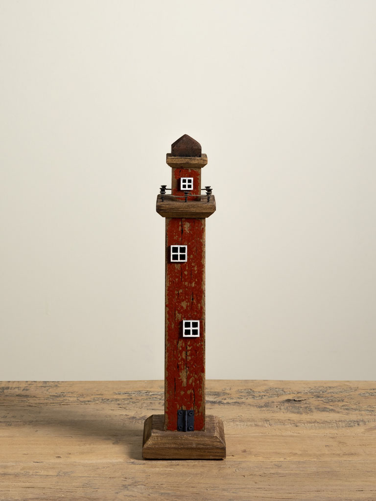 Red wooden lighthouse - 1