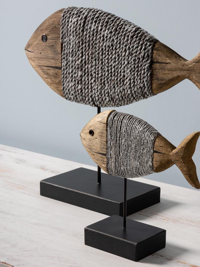 Small wrapped up fish on metal base - 4