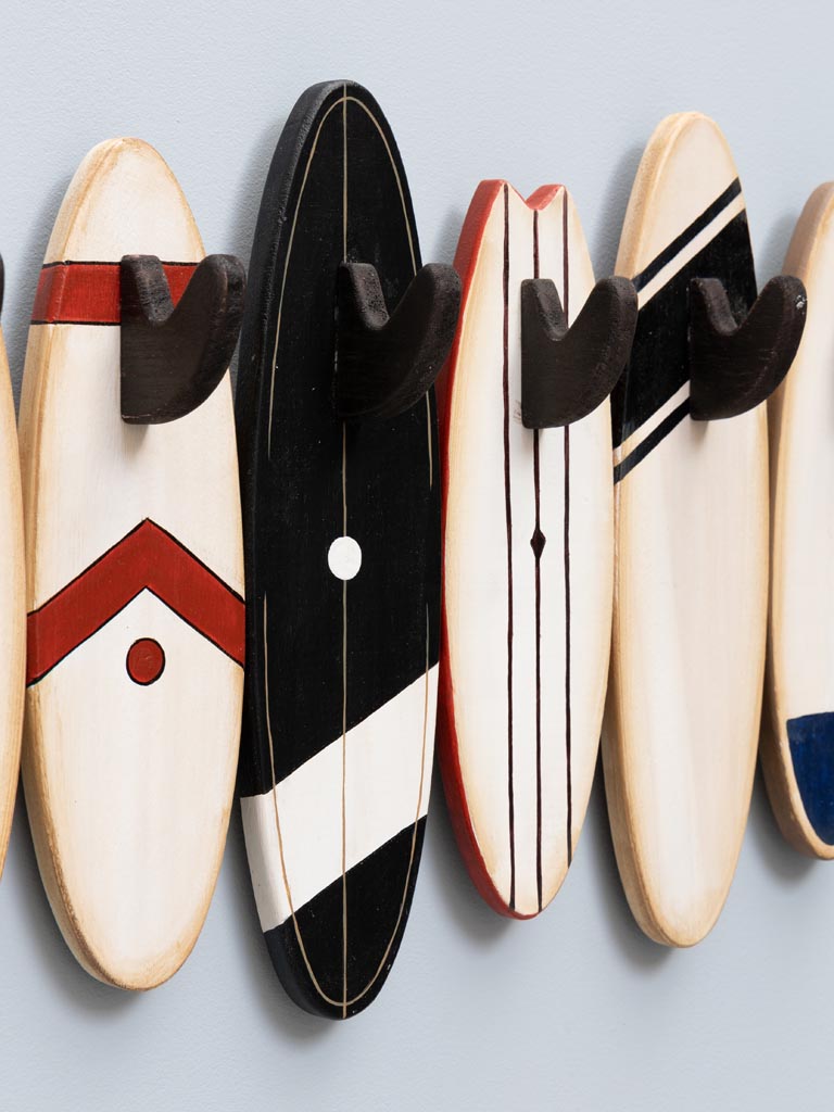 Vintage surf boards with wooden hooks - 3