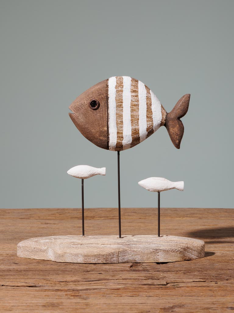 Three wood fish on stand - 5