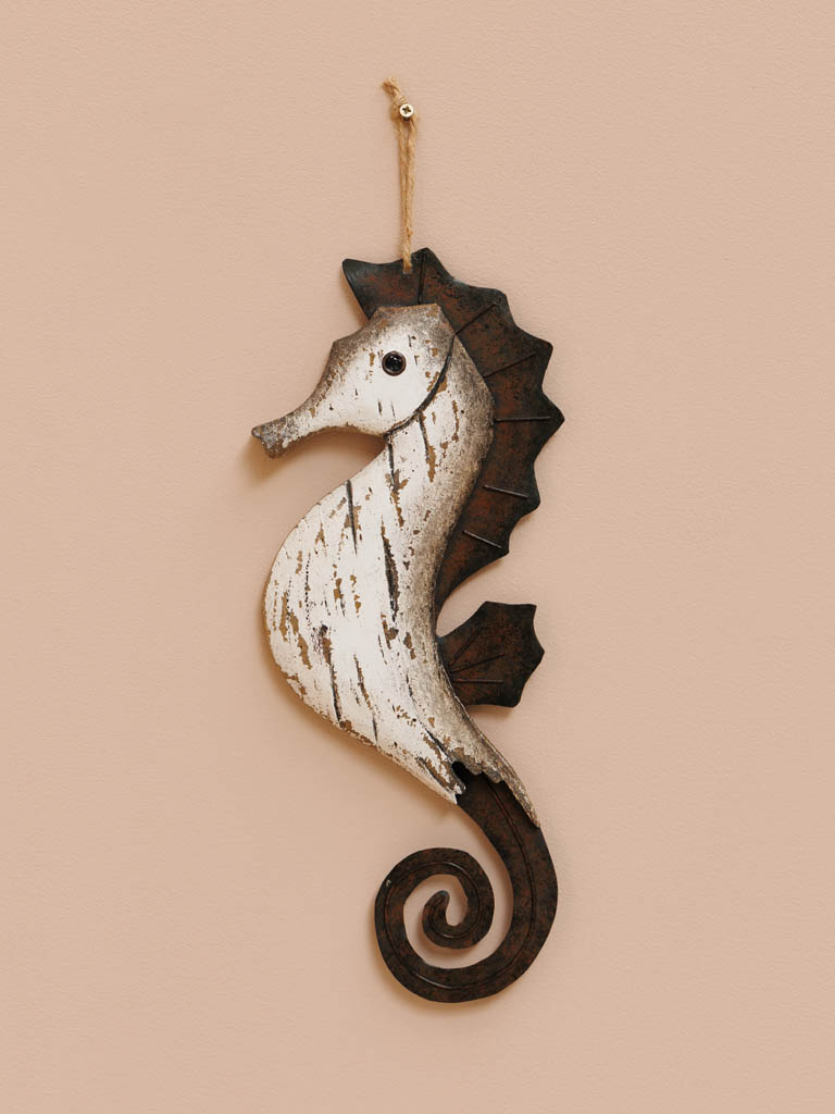 Hanging seahorse wood and iron - 1