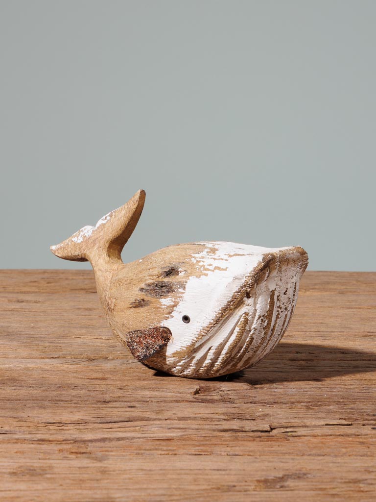 Small whale in natural wood - 7