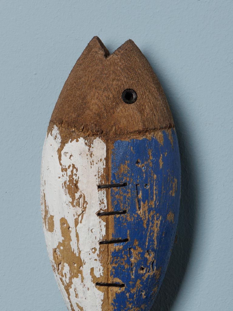 Double hook blue & white fish - 4