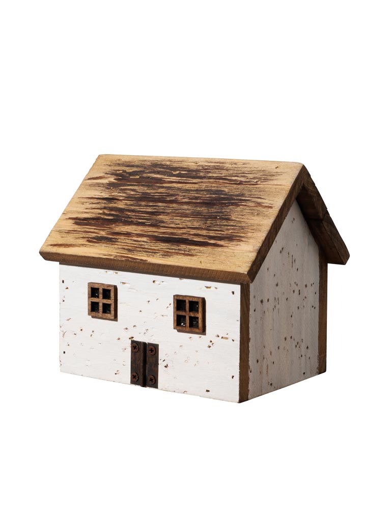 Small box white fisherman house - 2