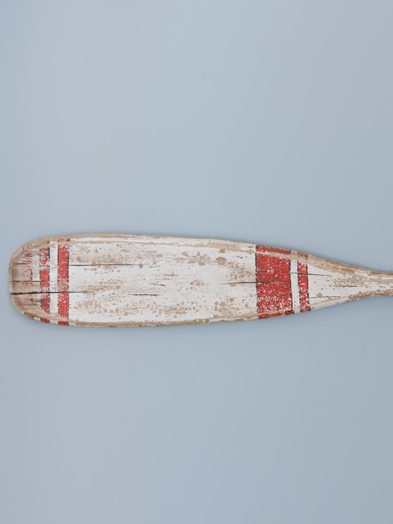 White and red paddle wall deco - 3