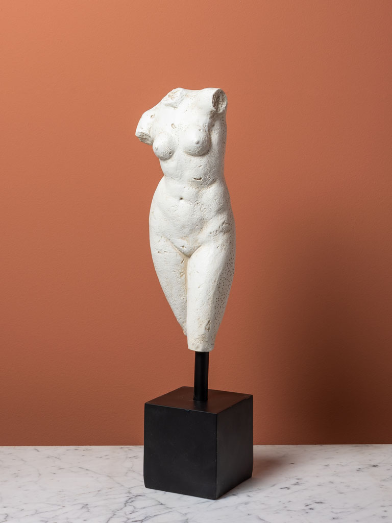 Bust Dione on square base - 3