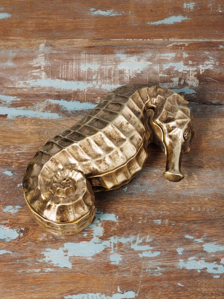 Golden seahorse box - 3