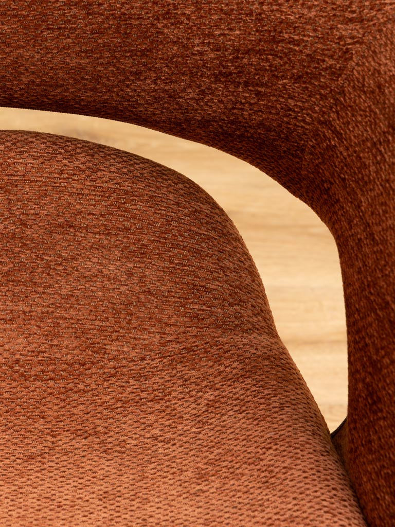 Chaise enveloppante marron Magnus - 6