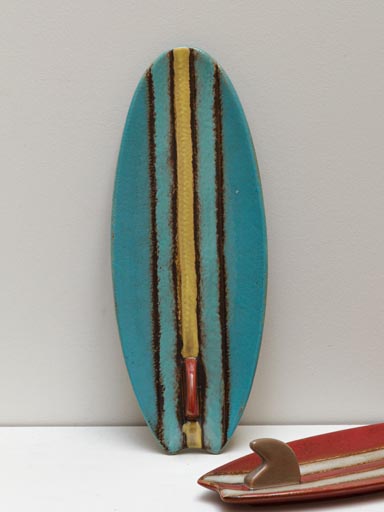 Blue surf dish
