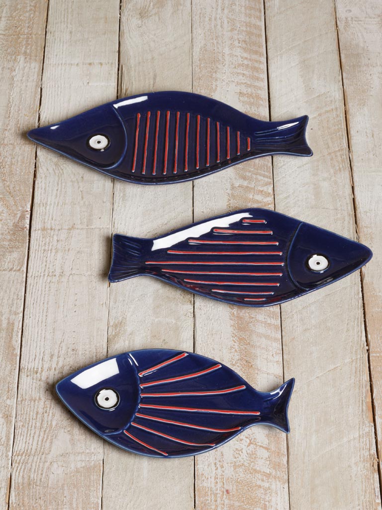 S/3 dark blue fishes with red bones - 1