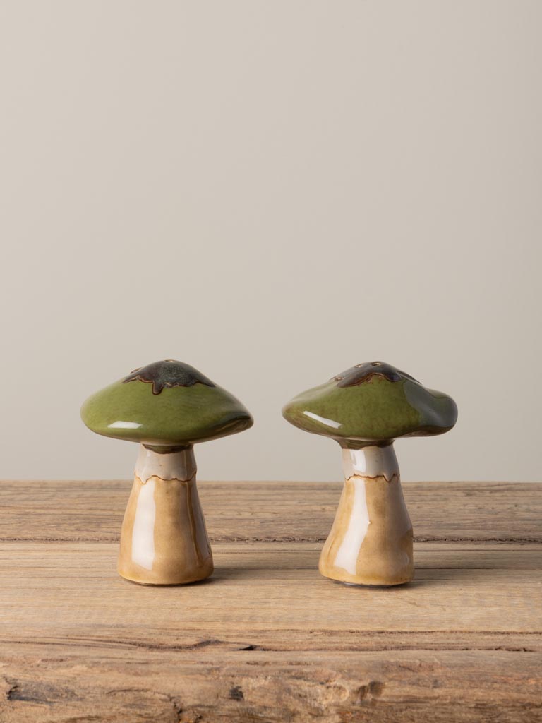 S/2 salt & pepper green mushrooms - 1