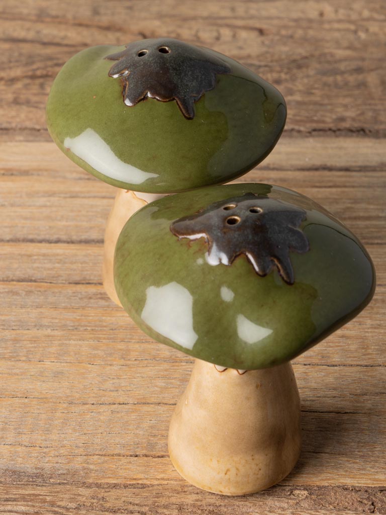S/2 salt & pepper green mushrooms - 4