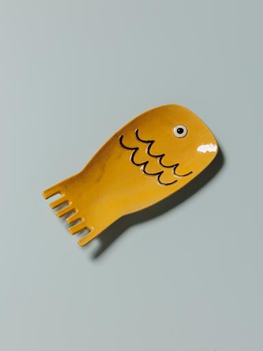 Small yellow fish dish Manga