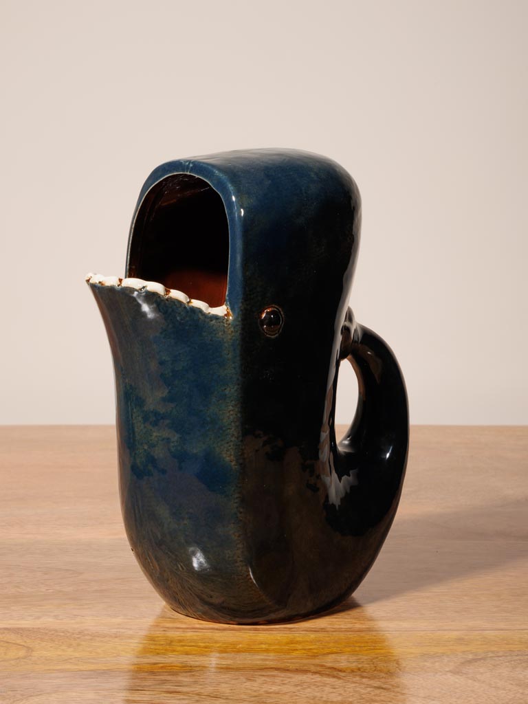 Whale pitcher Tryphon - 5