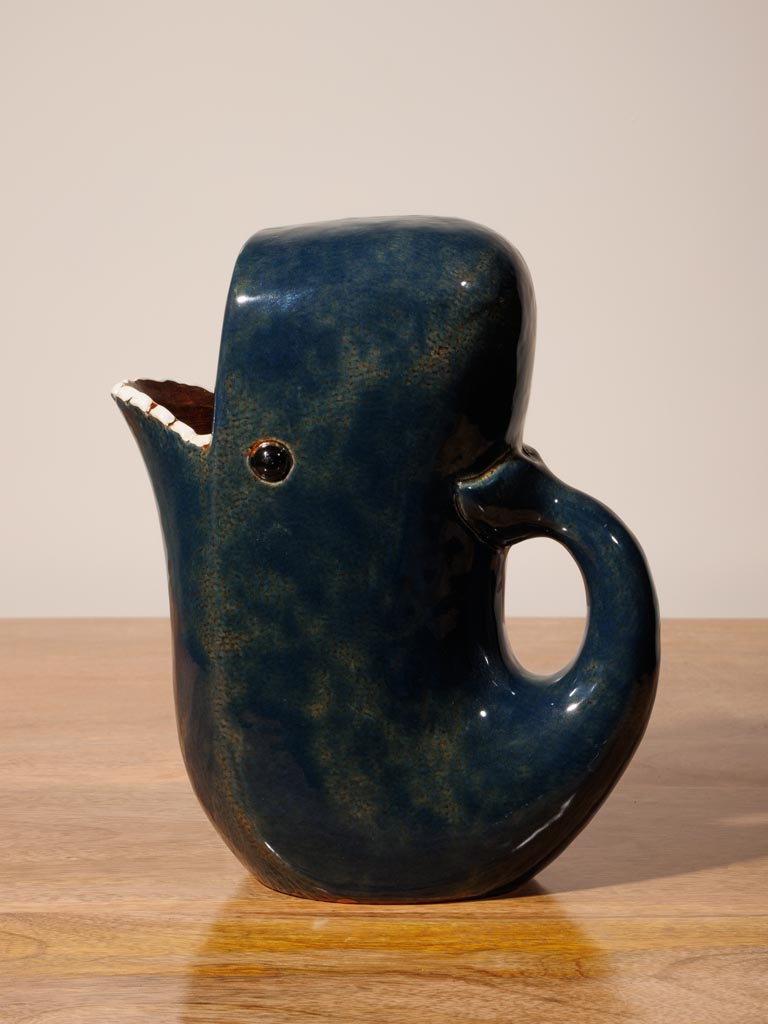 Whale pitcher Tryphon - 4