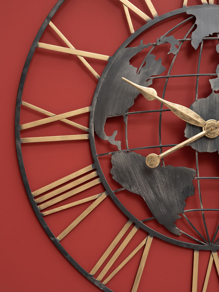 XL clock with iron worldmap - 3
