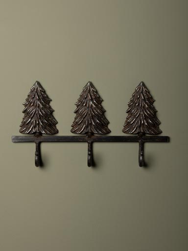 Triple hook with pinetrees