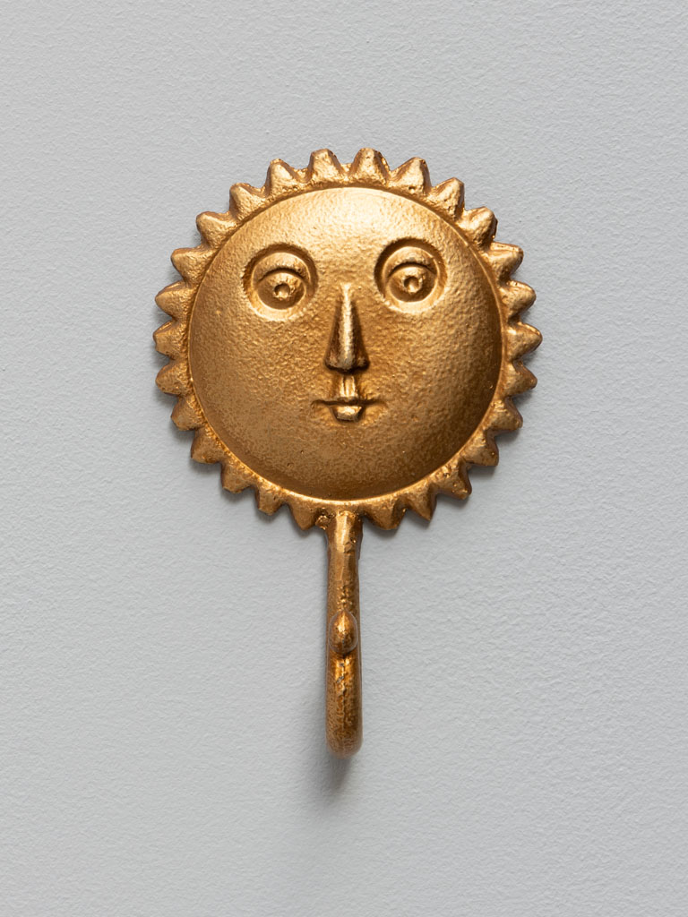 Cast iron hook face of the sun - 1
