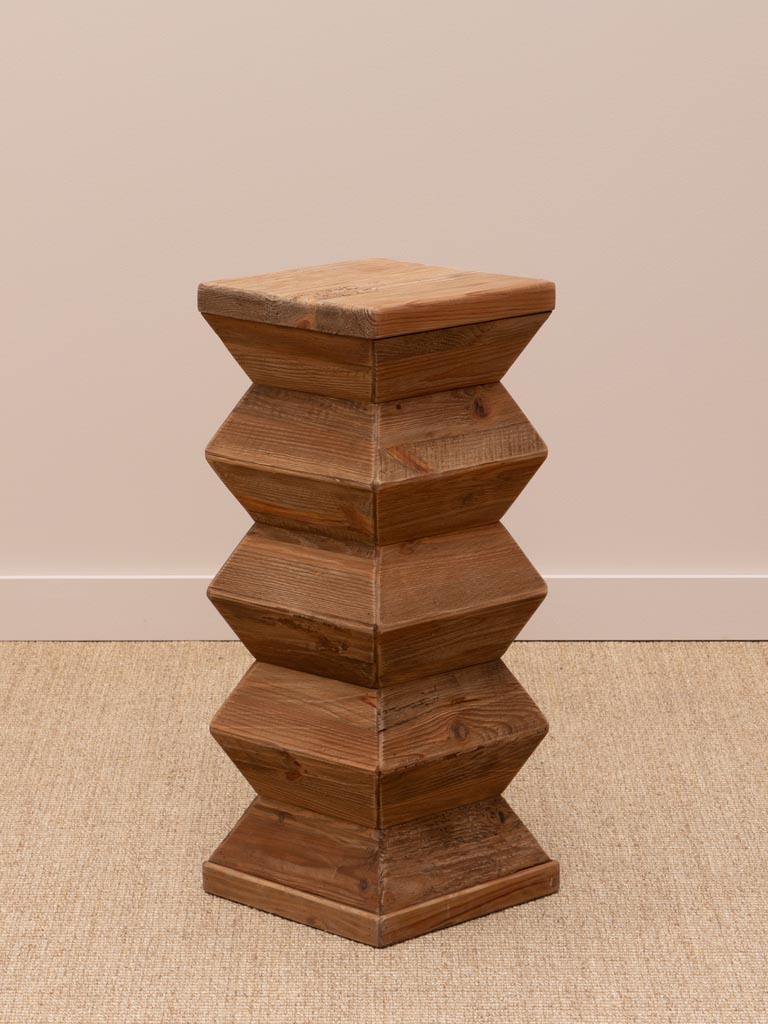 Pedestal Angularis - 1