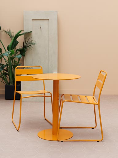 S/2 orange outdoor chairs and table Pop