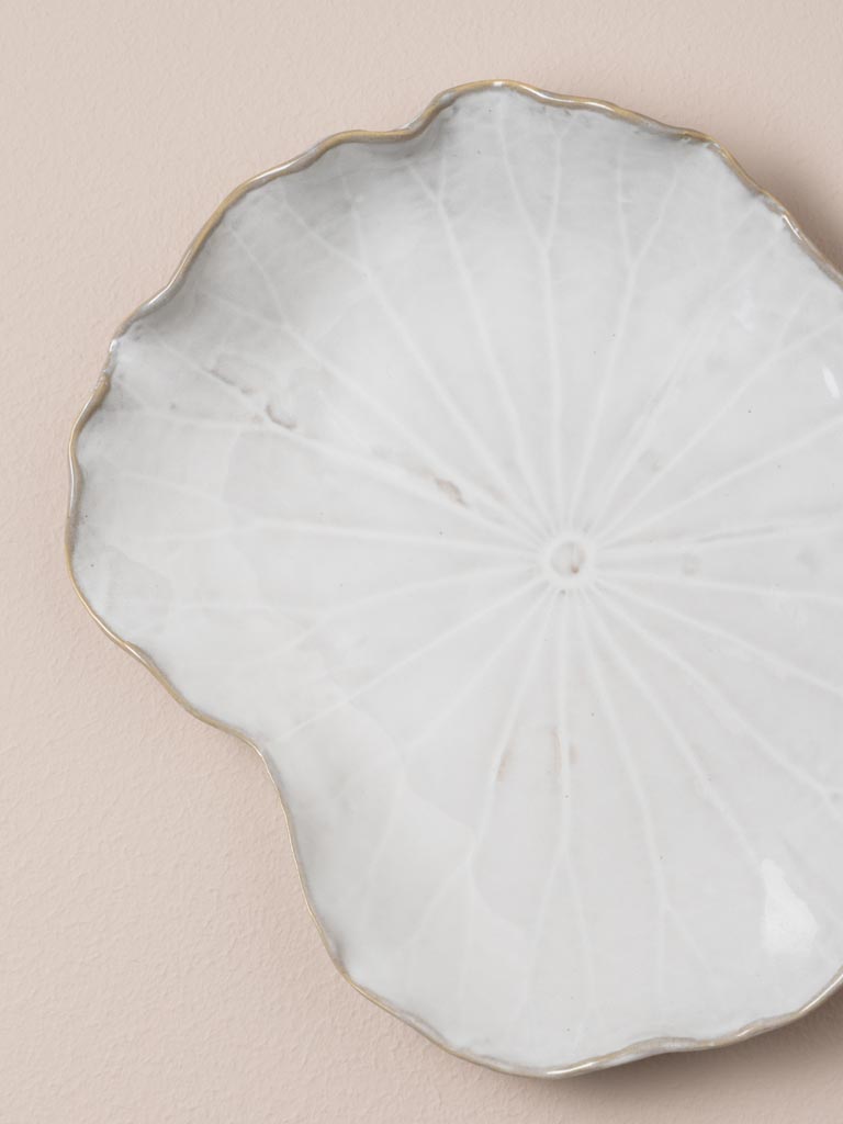 Petite assiette fleur de corail - 3