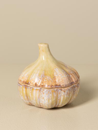 Box garlic clove